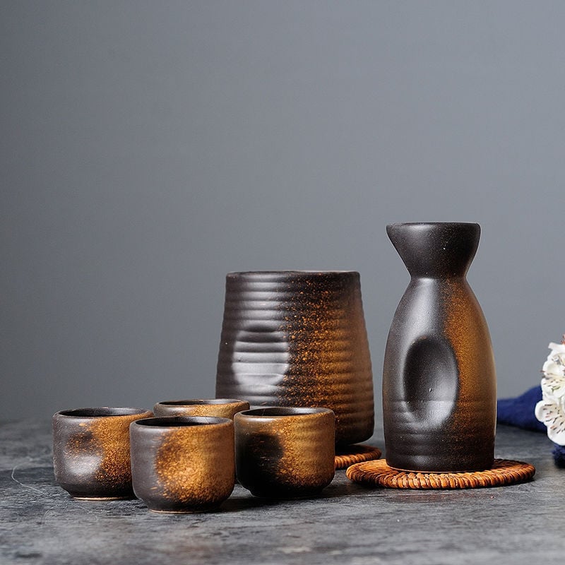 Set de sake în stil japonez, cu decanter vintage, încălzitor și cupe pentru uz casnic