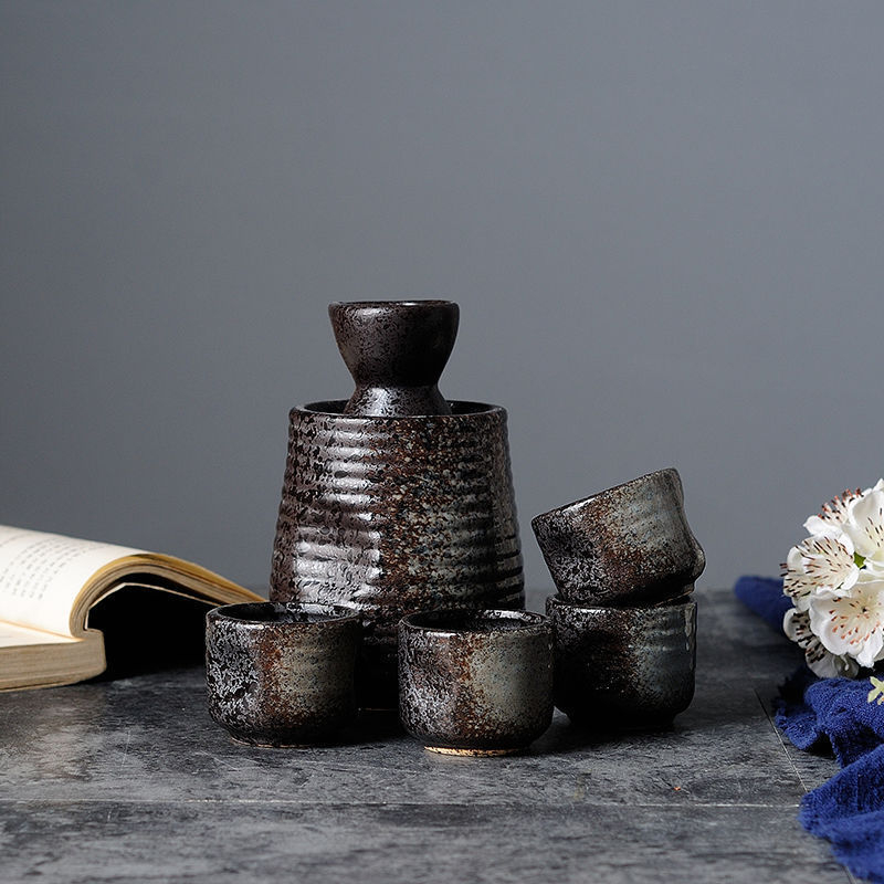 Set de sake în stil japonez, cu decanter vintage, încălzitor și cupe pentru uz casnic