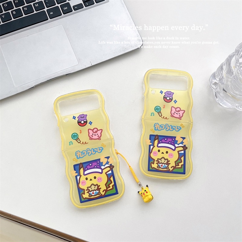 TPU maska s valovitim uzorkom i anime motivom za Samsung Galaxy Z Flip5/4/3