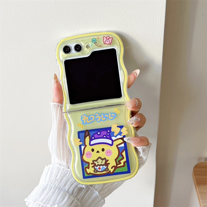 TPU maska s valovitim uzorkom i anime motivom za Samsung Galaxy Z Flip5/4/3