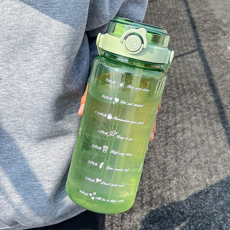 Sticlă de apă din plastic transparent, capacitate 2000 ml, cu pai, portabilă, pentru bărbați, femei și studenți