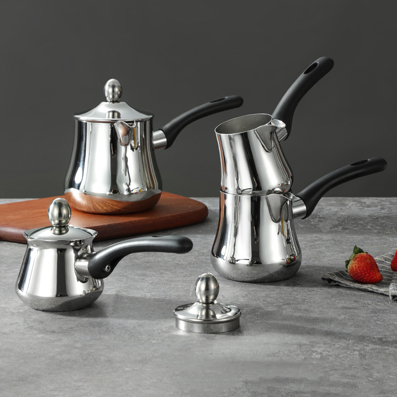 Set din oțel inoxidabil pentru cafea: cești de cafea, ceainic pentru infuzie, moka pot, vas pour-over, ibric turcesc și ustensile de cafea