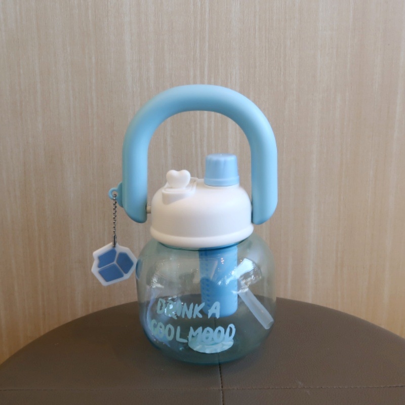 Termos pentru copii 900 ml, cu curea de umăr, design cu corp mare, interior din oțel inoxidabil 304, exterior din oțel inoxidabil 201, cu pai și capac filetat