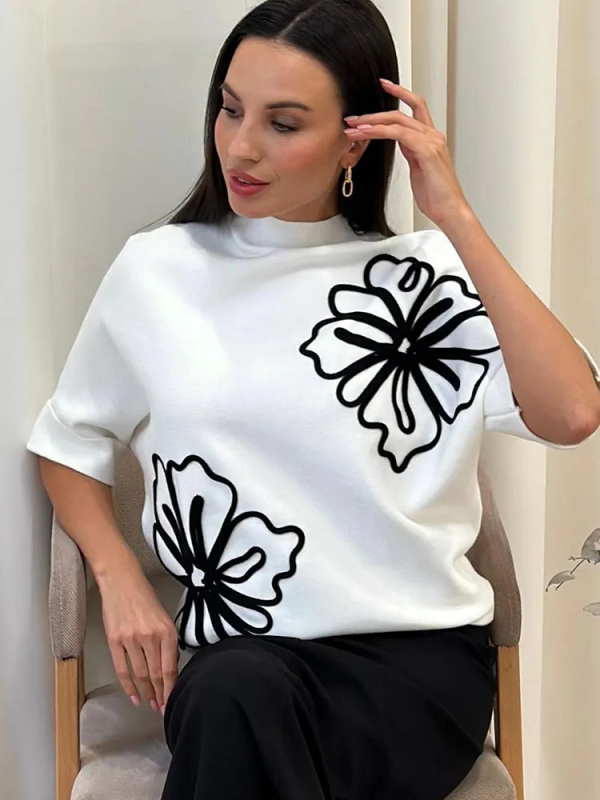 Női oversize pulóver rövid ujjú, virágmintás, laza szabású, plusz méret