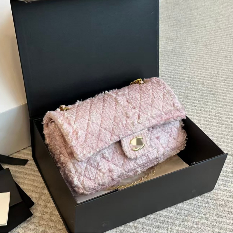 Mala vunena torbica s lancem i preklopom za telefon, ženski crossbody torbica, gradski stil, zima 2023