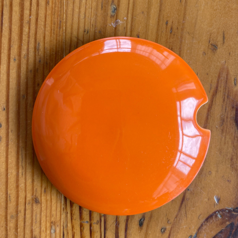 Capace ceramice pentru cești cu logo gravat cu laser, personalizabile