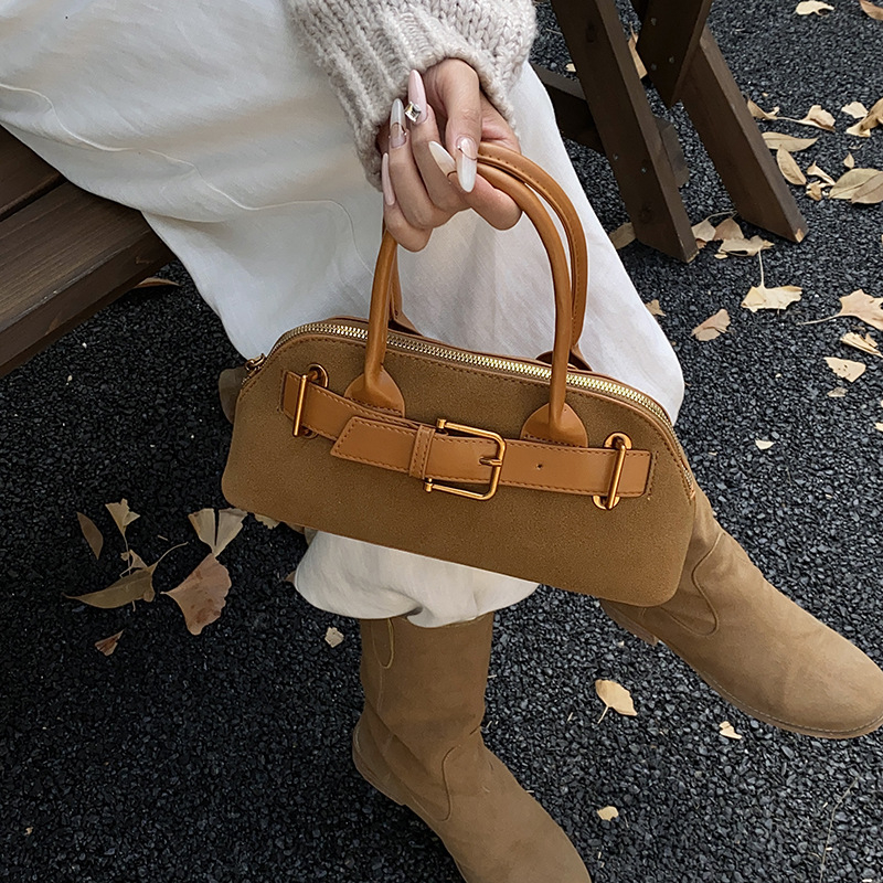 Ženska crossbody torba u korejskom stilu, jesen–zima 2025, retro visoke kvalitete, svakodnevna torba