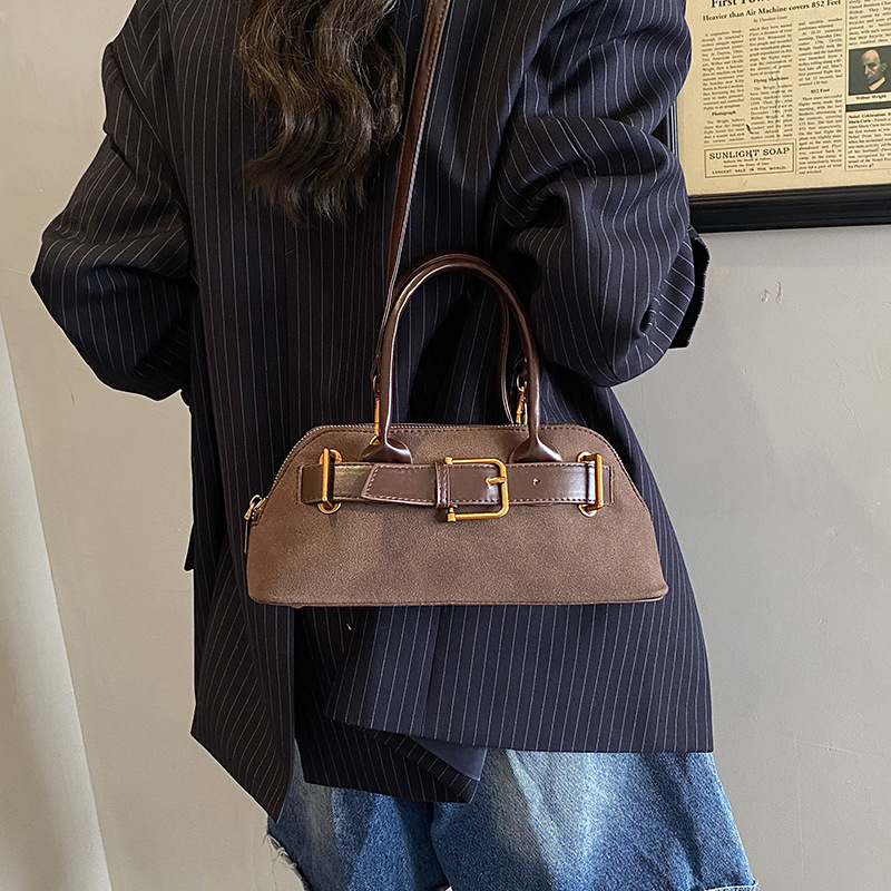 Ženska crossbody torba u korejskom stilu, jesen–zima 2025, retro visoke kvalitete, svakodnevna torba