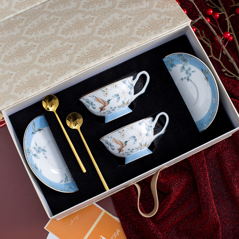 Set ceai după-amiază în stil englezesc, o ceainică și patru cești, model floral cu păsări, căni și farfurioare din ceramică, cutie cadou elegantă, cadou pentru casa nouă
