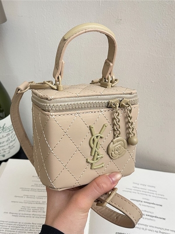 Luksuzna kvilttirana torbica s dijamantnim uzorkom, mini kvadratna torbica za rame ili crossbody, torbica za ruž, proljeće–ljeto 2026