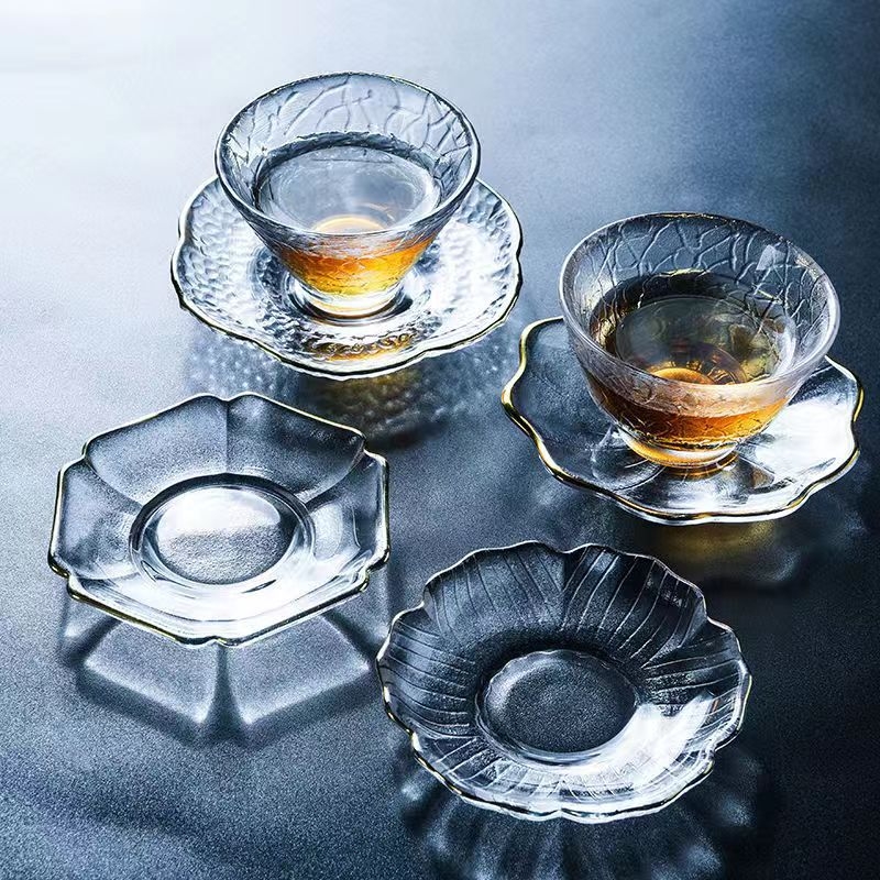 Suport transparent din sticlă cu textura ciocănită pentru setul de ceai Kung Fu, ceașcă mică, farfurioară de ceai și covoraș izolant pentru ceremonia ceaiului, stil Zen Chinezesc