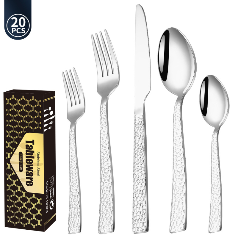 Set tacâmuri din oțel inoxidabil cu mânere gravate, textură ciocan – cuțit, furculiță, lingură, furculiță de ceai și linguriță de ceai pentru servire occidentală