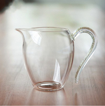 Pahar de ceai din sticlă borosilicat rezistentă la căldură, cu mâner colorat, pentru servirea ceaiului