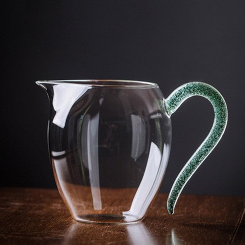 Pahar de ceai din sticlă borosilicat rezistentă la căldură, cu mâner colorat, pentru servirea ceaiului