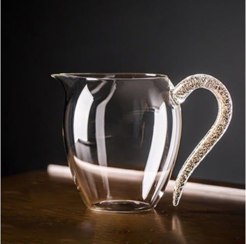Pahar de ceai din sticlă borosilicat rezistentă la căldură, cu mâner colorat, pentru servirea ceaiului