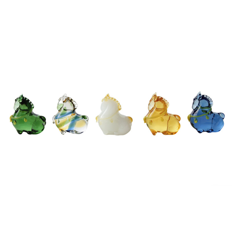 Cal Tang din sticlă, verde drăguț tea pet, piesă decorativă pentru casă, suport pentru pixuri și suport pentru ustensile de ceai