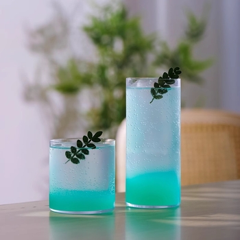 Pahar înalt, subțire din sticlă de cristal, cu pereți drepți, pentru cocktailuri, whisky, cafea și lichioruri; sticlă borosilicat, 201–300 ml