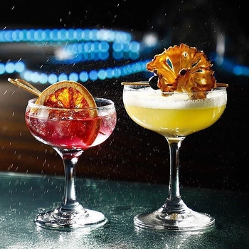Pahar de cristal clasic pentru martini, pahar de cocktail de bar vintage, pahar cu formă de fluture pentru șampanie, pahar turn, pahar pentru băuturi și sucuri