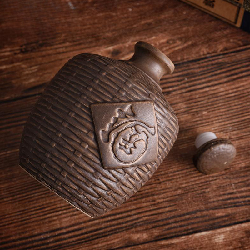 Sticlă ceramică mică, goală pentru vin, cu design antic ce imită împletitura de bambus, capacități 0,5/1/2,5/5 kg