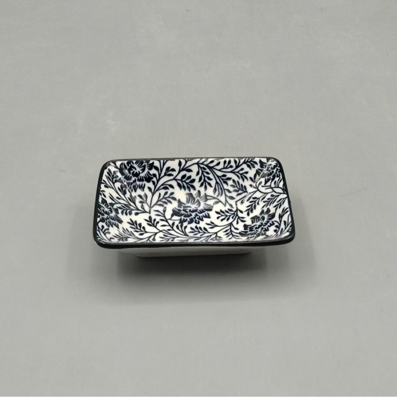 Vas ceramice în stil japonez cu desen sub glazură pe ramuri – set de veselă modern minimalist: farfurii pentru sushi, boluri cu motive de zăpadă și boluri pentru fructe