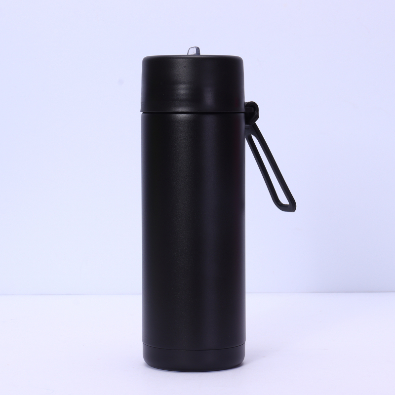 Nouă sticlă de apă sport 650 ml, cu mâner din silicon, pai, gură mare, din oțel inoxidabil izolat
