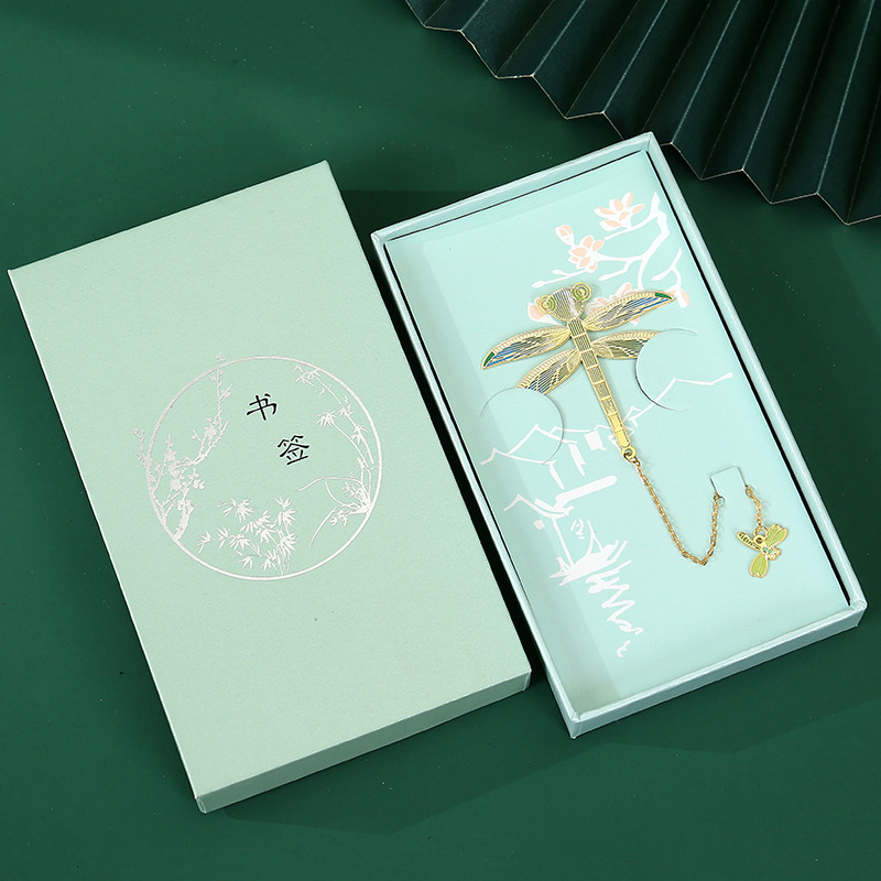 Semn de carte din metal cu libelulă și frunză de lotus, în stil clasic chinezesc — cadou pentru profesori.