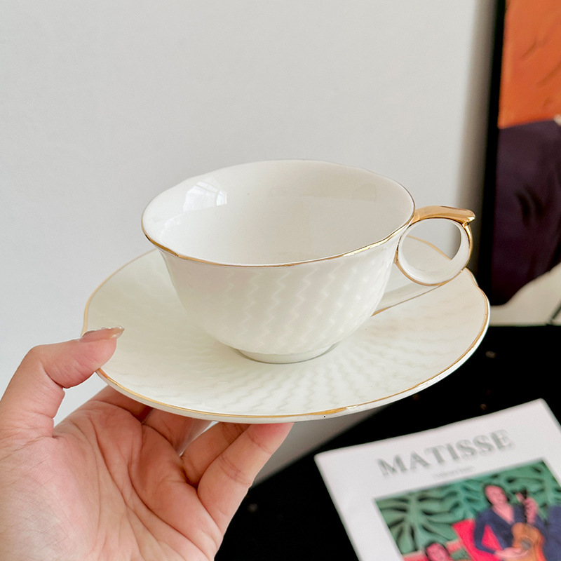 Set de cafea din ceramică, ceașcă de cafea și farfurie în stil european, cu detalii aurii, pentru uz casnic și birou