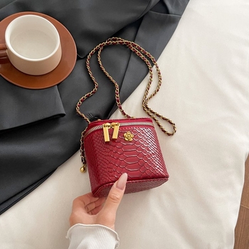 Ženska mini torbica preko ramena 2025 PU koža, uzorak krokodila, elegantna kozmetička torba
