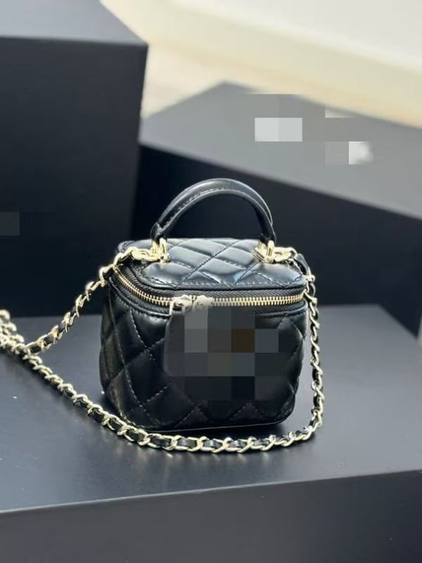 Ženska torbica s lancem i kvadratnim prešivom uzorkom, mala crossbody