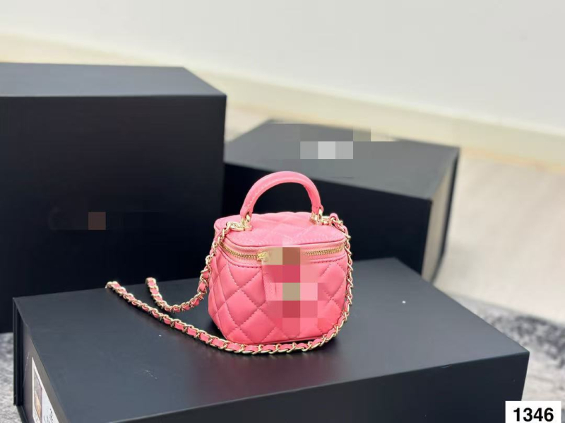 Ženska torbica s lancem i kvadratnim prešivom uzorkom, mala crossbody