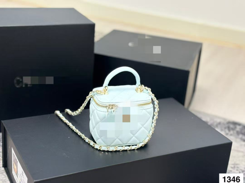Ženska torbica s lancem i kvadratnim prešivom uzorkom, mala crossbody