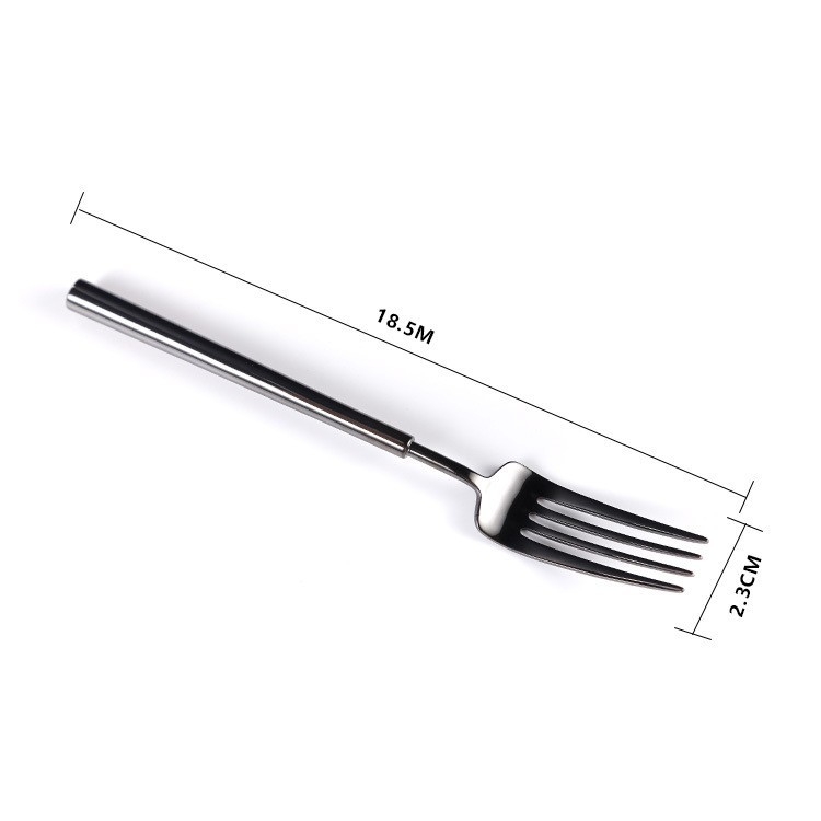 Set de tacâmuri din oțel inoxidabil 304 cu strat titan negru: cuțit și furculiță, lingură de desert, furculiță de fructe, lingură de cafea și linguriță.