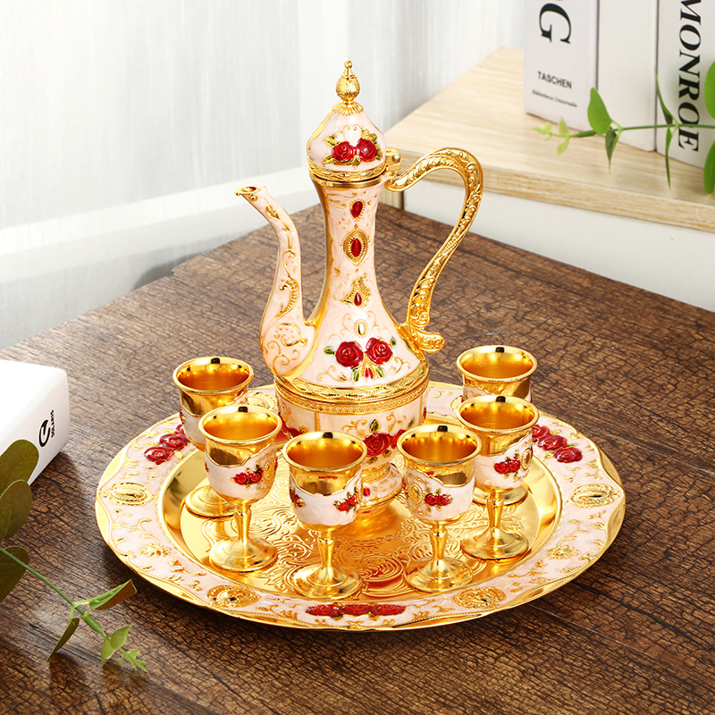 Set european retro pentru pahare de vin într-o cutie cadou, set de tăvi metalice pentru pahare de vin, ornamente metalice pentru hoteluri