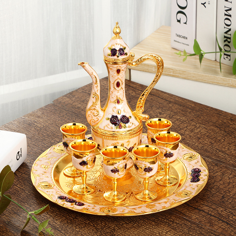 Set european retro pentru pahare de vin într-o cutie cadou, set de tăvi metalice pentru pahare de vin, ornamente metalice pentru hoteluri