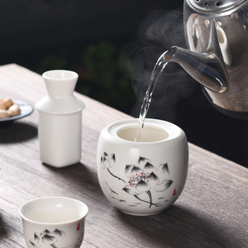Set ceramic de vin cu o mică oală încălzită, distribuător de băuturi și cupe pentru vin galben – logo personalizabil