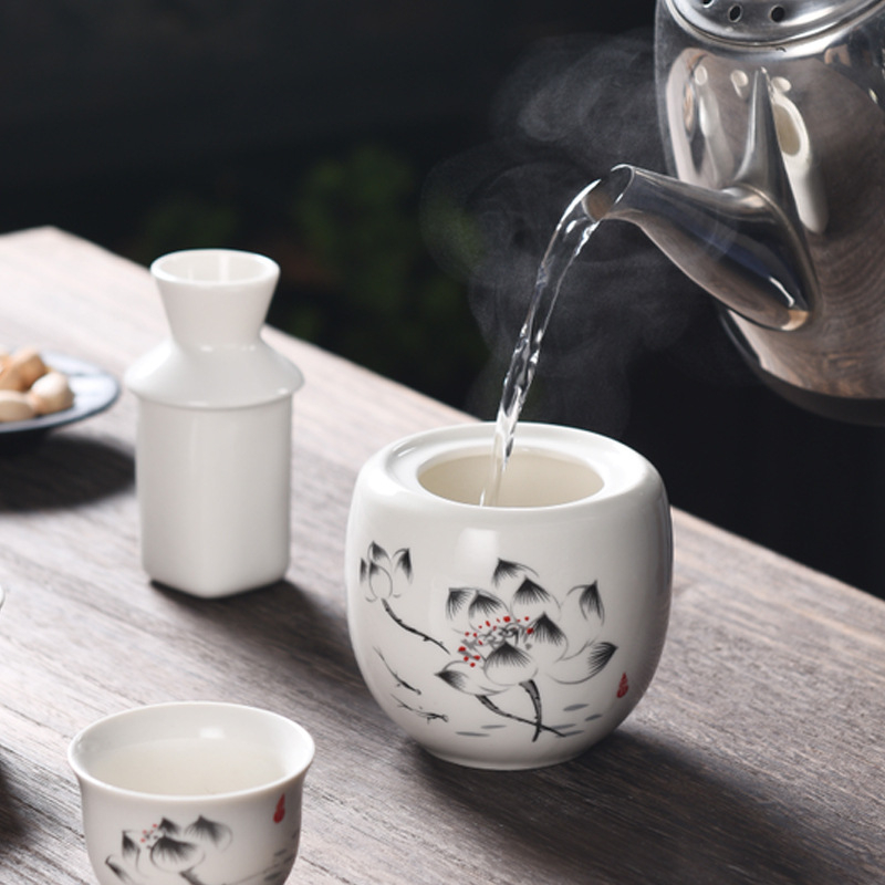 Set ceramic de vin cu o mică oală încălzită, distribuător de băuturi și cupe pentru vin galben – logo personalizabil
