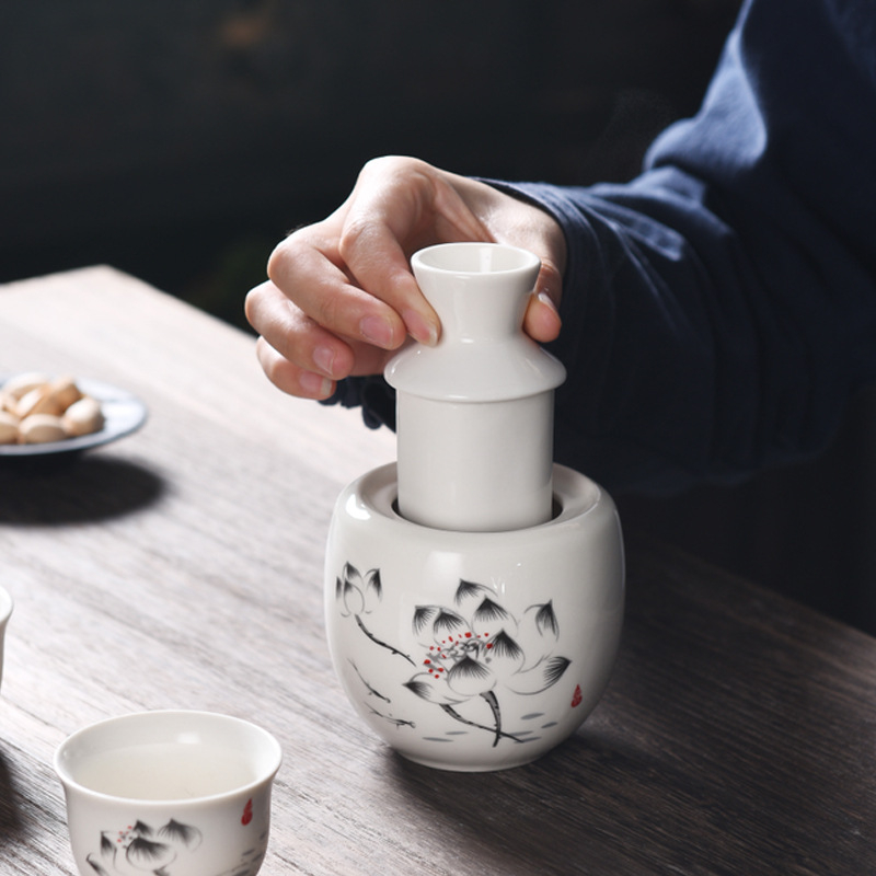 Set ceramic de vin cu o mică oală încălzită, distribuător de băuturi și cupe pentru vin galben – logo personalizabil