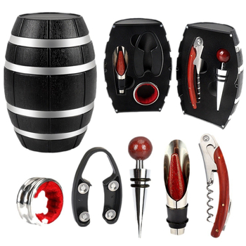 Set de accesorii pentru vin, în formă de butoi, cu deschizător de sticle, dop, tăietor de folie și cuțit
