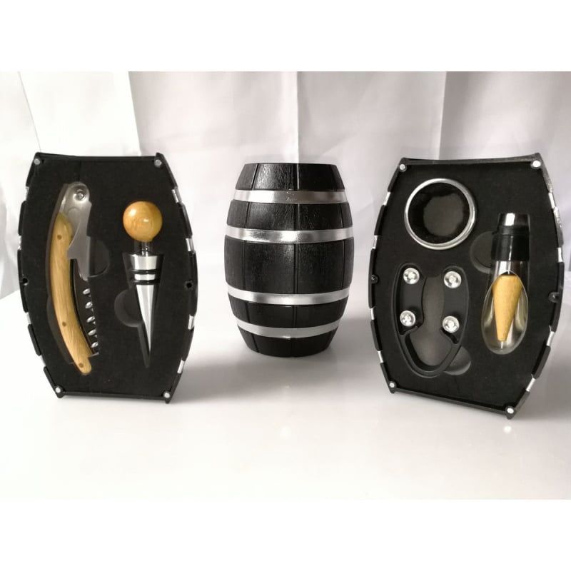 Set de accesorii pentru vin, în formă de butoi, cu deschizător de sticle, dop, tăietor de folie și cuțit
