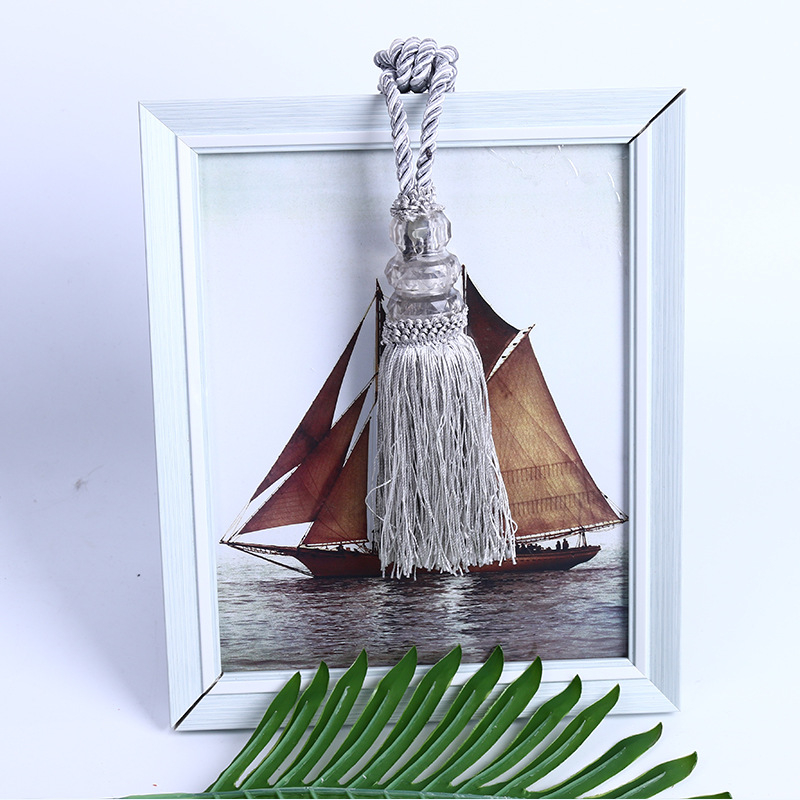 Bilă de cristal pentru perdea cu ciucuri – ornament textil decorativ