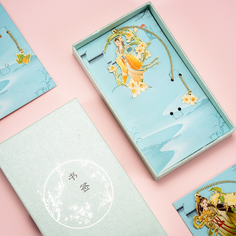 Semn de carte din alamă cu decupaj - Zeița florilor din decembrie, în stil chinezesc clasic, metal