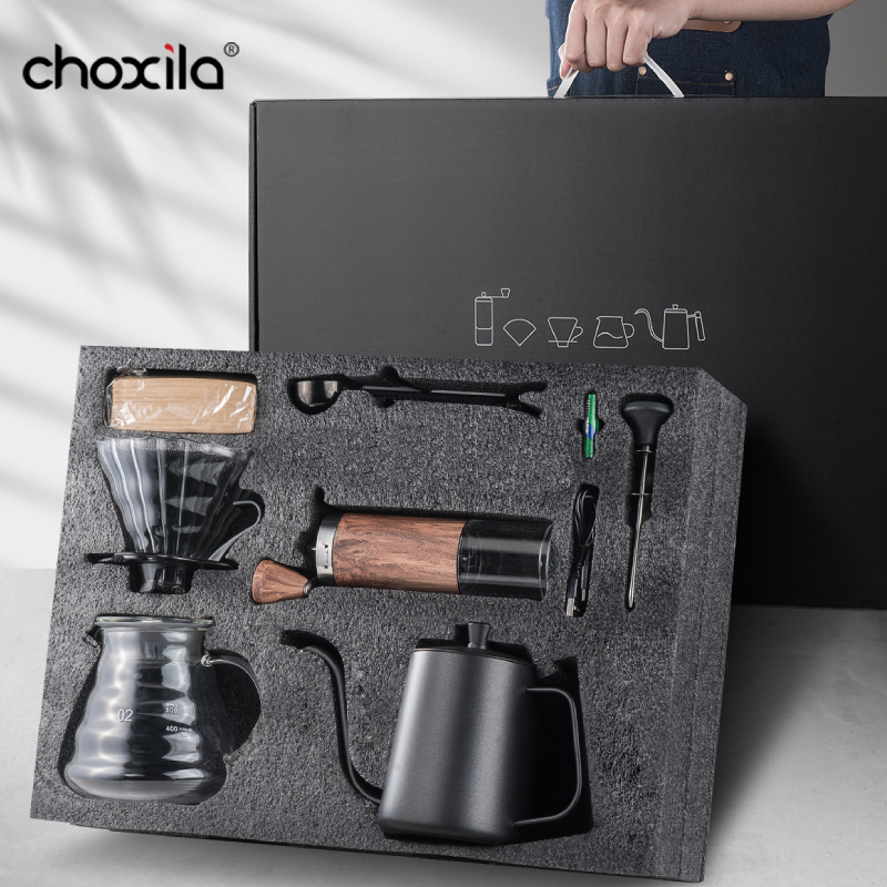 Set portabil pentru cafea la filtru prin infuzie — kit complet cu râșniță, ceașcă, filtre, linguriță de măsurare și ceainic de turnare