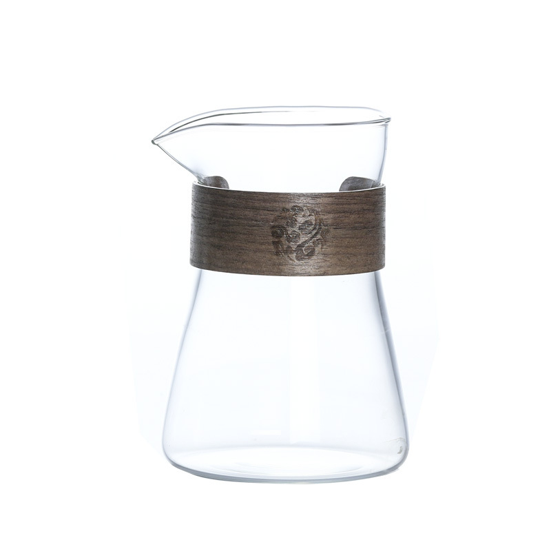 Γυάλινο σετ καφέ pour-over: κανάτα σε μορφή συννεφιάς, ποτήρι για κοινή χρήση και μετρητής — συμπαγές σετ από γυαλί μποροσίλιτικ