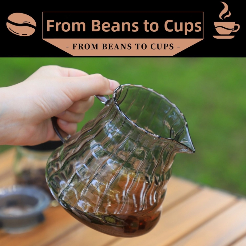 Set de cafea pentru exterior pour-over, cu râșniță manuală, carafă de cafea, cești, filtre de hârtie și linguriță de măsurare