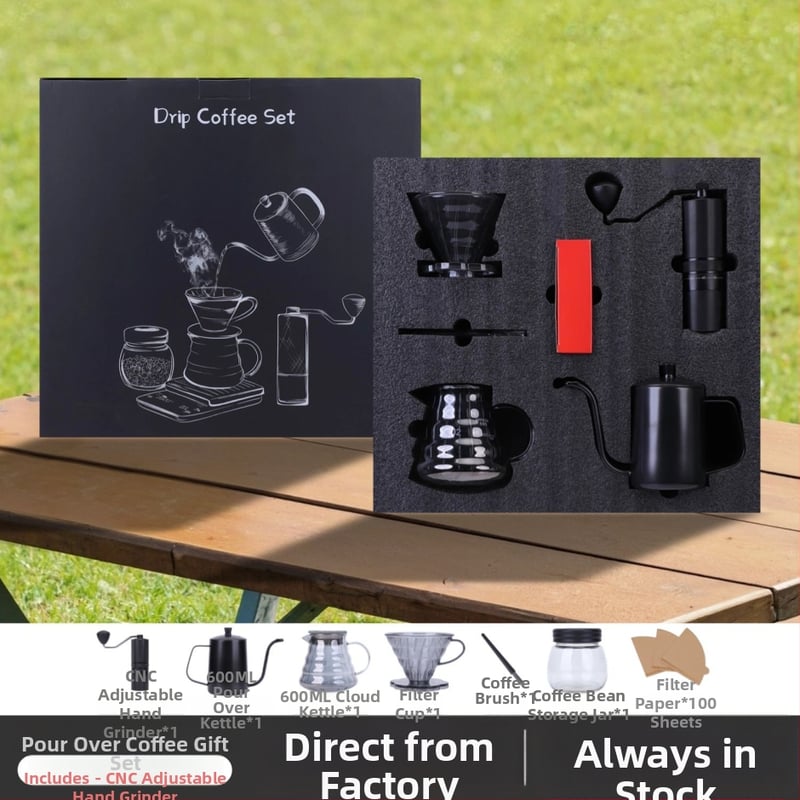Set de cafea pentru exterior pour-over, cu râșniță manuală, carafă de cafea, cești, filtre de hârtie și linguriță de măsurare