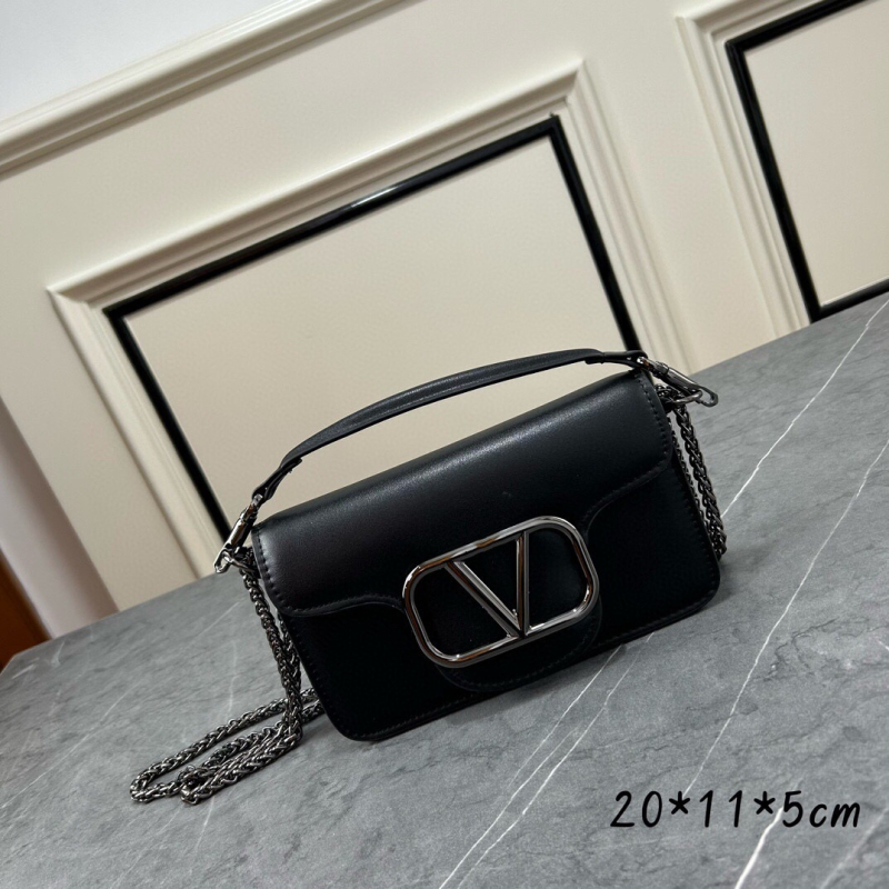 Lagana luksuzna ženska torba s metalnim lancem, crossbody stil, srednja veličina, ljeto 2024, visoka kvaliteta