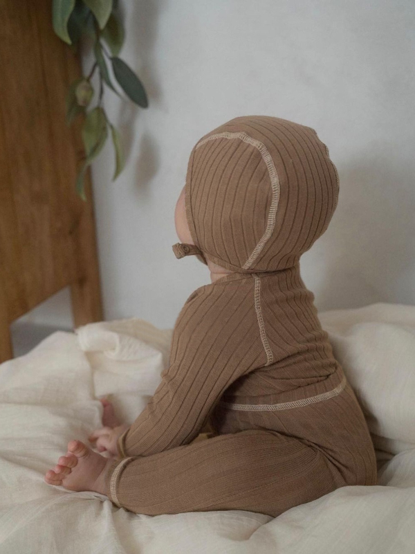 2026 őszi-téli: pamut bordázott romper és elasztikus leggings babáknak – két darabos pizsama szett 0–3 éveseknek