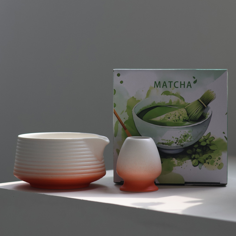 Qihuang Set de Ceai Matcha, 4 piese: bol ceramic, tel de amestecare, suport pentru tel, linguriță, cutie colorată