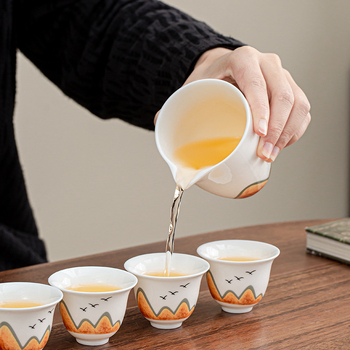 Set de ceai ceramic pentru uz casnic, cu ceainic, bol cu capac și căni Kung Fu, design minimalist luxos, logo personalizabil, cadou de afaceri
