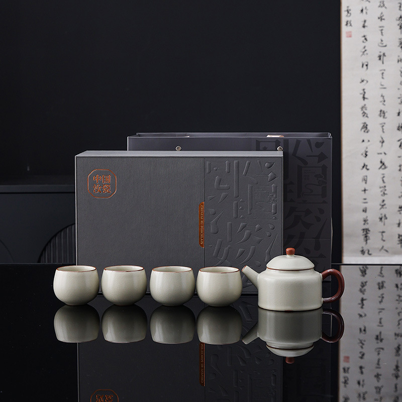 Ceainic bej din ceramică, cu mâner lateral, glazură crăpată și linii aurii, ceainic Gongfu pentru uz casnic, stil Chinez Nou